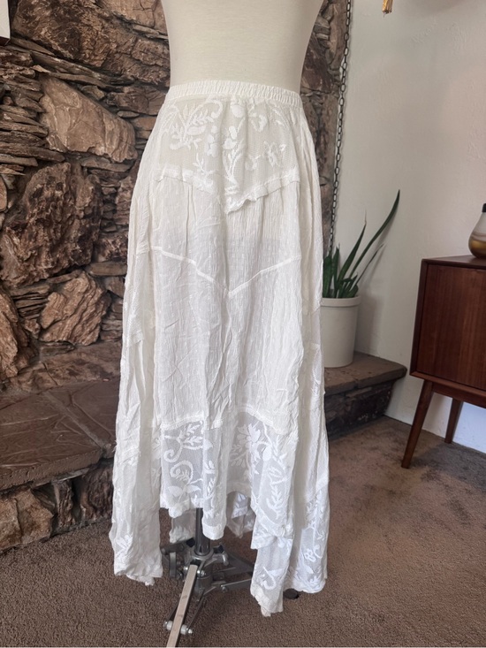 Free People Dresses & Skirts - Free People White Tiered Lace Maxi Skirt
